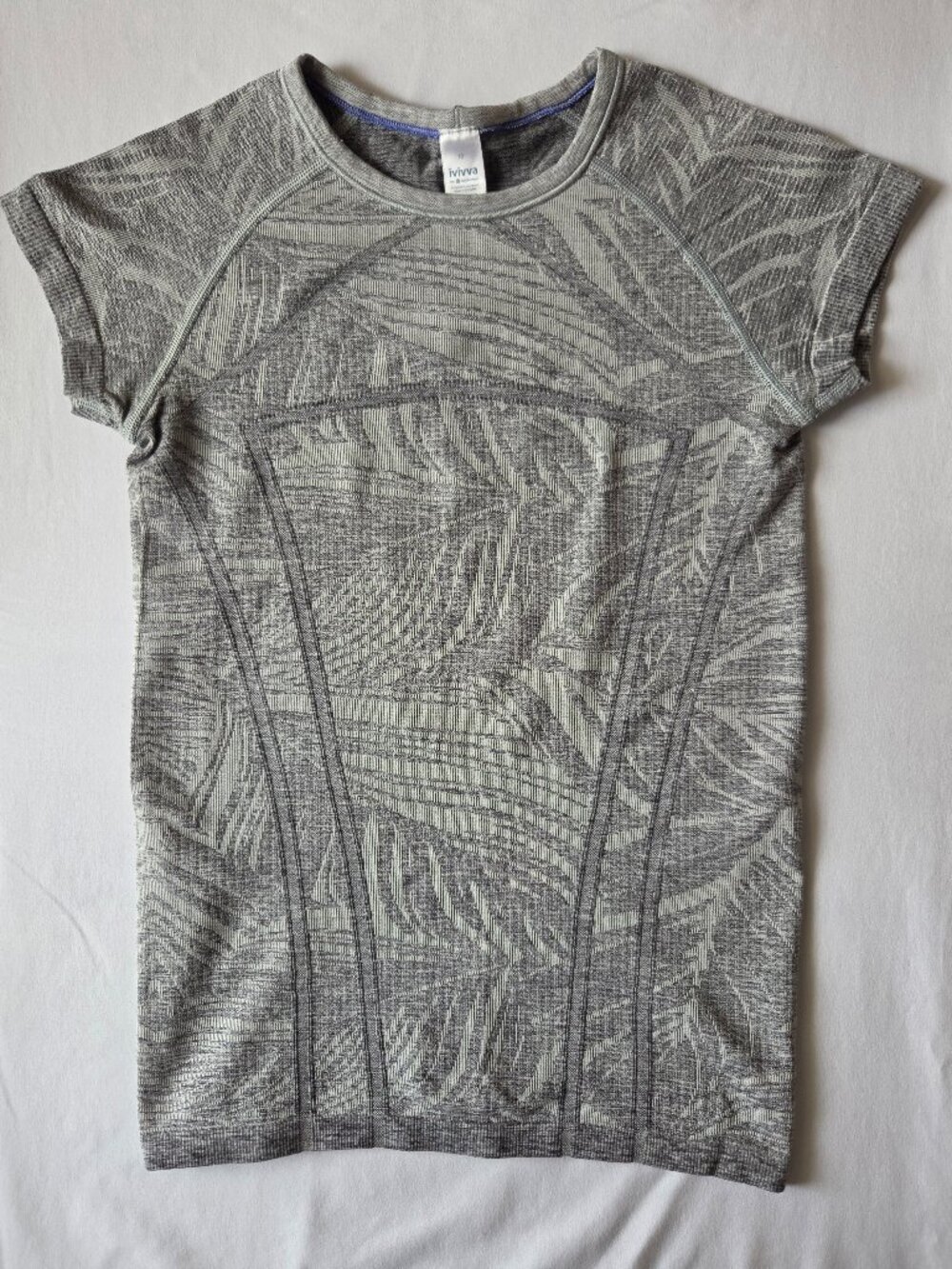 IVIVVA Active Tee Size 10